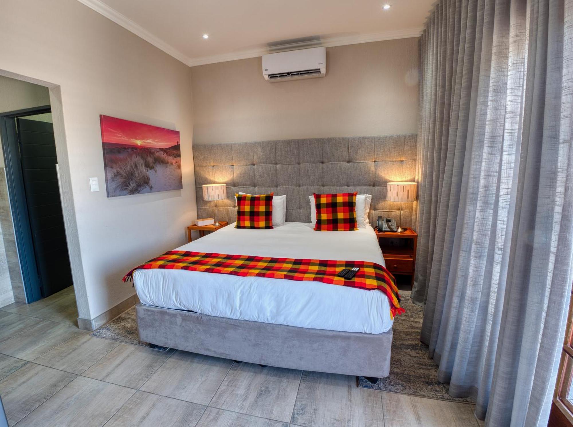 Tembo Guest Lodge Hazyview Bagian luar foto