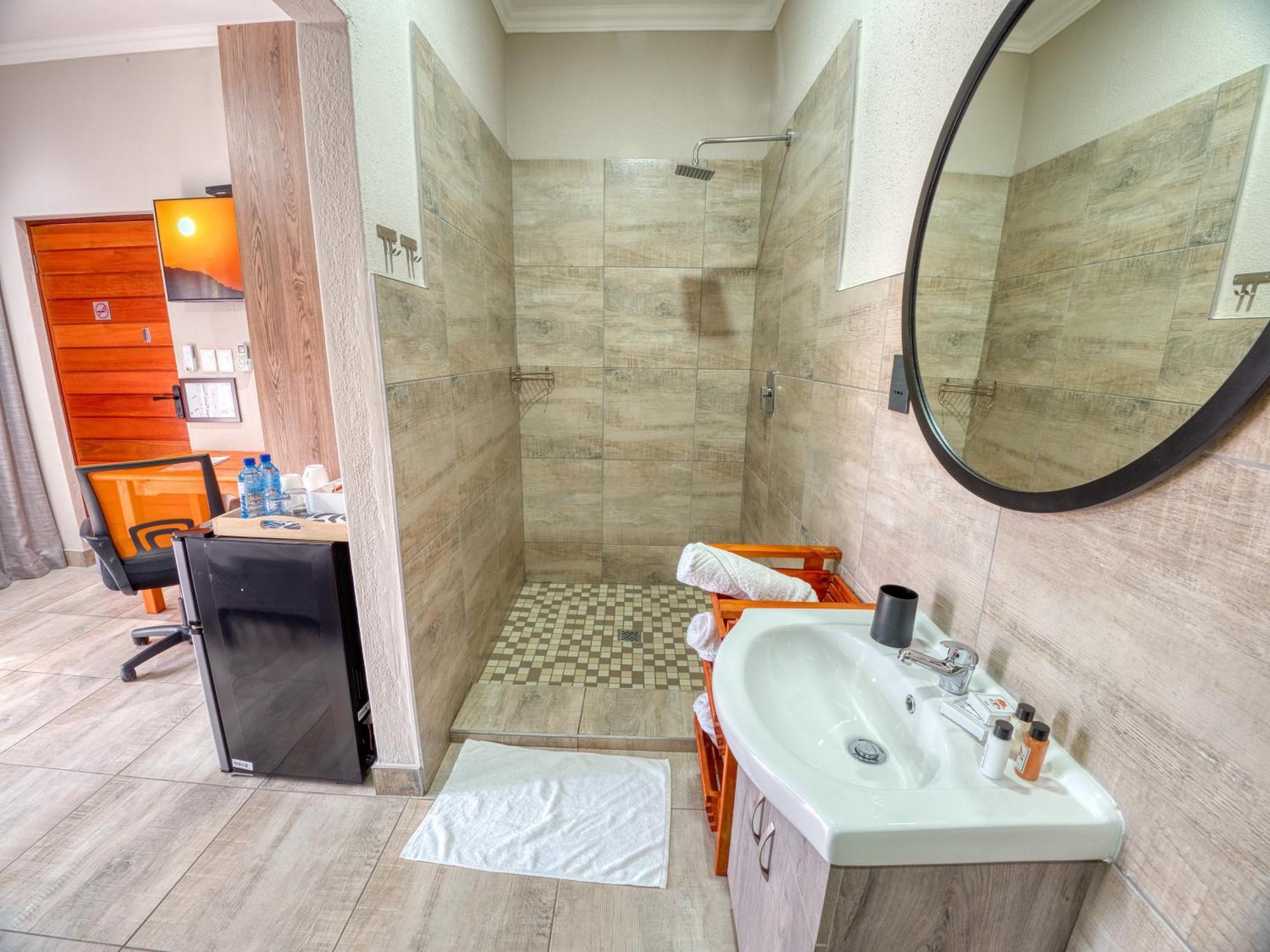 Tembo Guest Lodge Hazyview Bagian luar foto