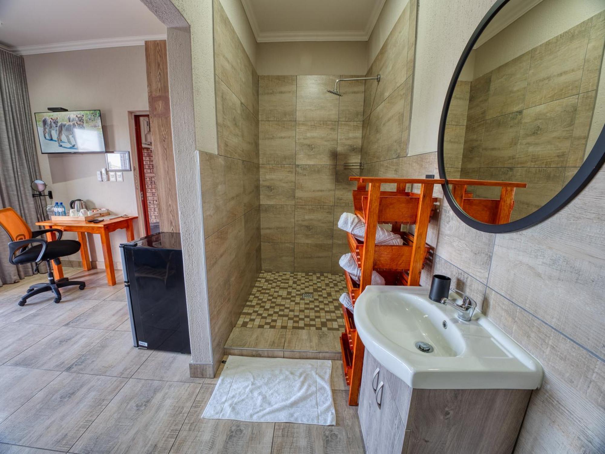 Tembo Guest Lodge Hazyview Bagian luar foto